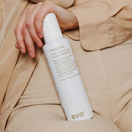 EVO Macgyver Manipulating Mousse