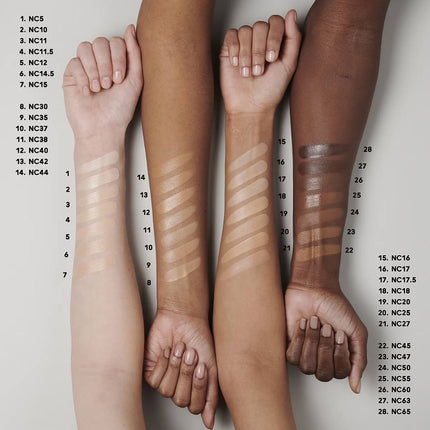 MAC Cosmetics Studio Radiance Serum Foundation - NC18