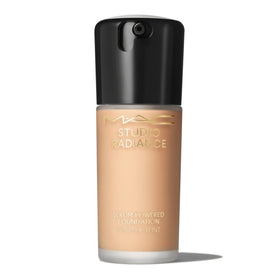 MAC Cosmetics Studio Radiance Serum Foundation - NW20