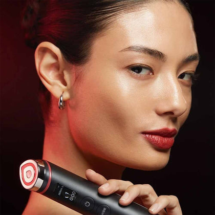 Medicube AGE-R Booster ProBlack